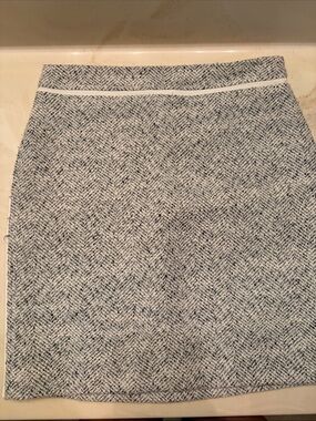White House Black Market Black and White Herringbone Pencil Skirt